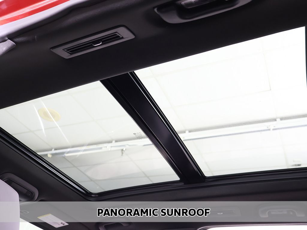 Used 2024 Cadillac XT6 Sport w/ LPO, Floor Liner Package AWD/4WD image 4