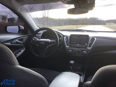 Used 2024 Chevrolet Malibu RS image 19