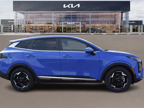 New 2026 Kia Sportage EX FWD image 2