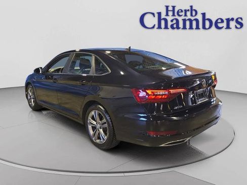 Used 2020 Volkswagen Jetta R-Line w/ R-Line Cold Weather Package FWD image 3