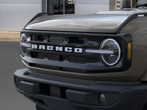 New 2026 Ford Bronco Outer Banks AWD/4WD image 19