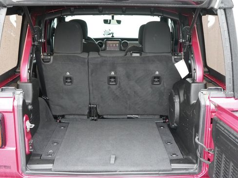 Used 2022 Jeep Wrangler Unlimited Sport AWD/4WD image 6