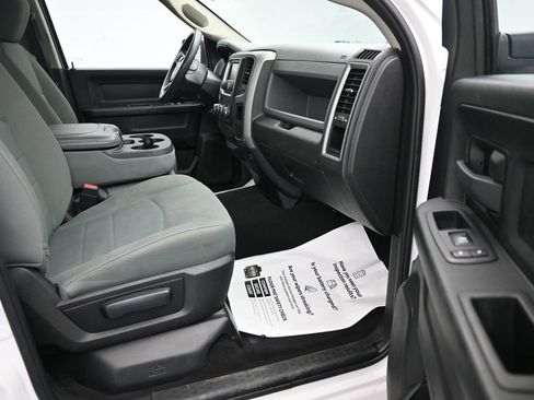 Used 2018 RAM 1500 Express w/ Express Value Package AWD/4WD image 13