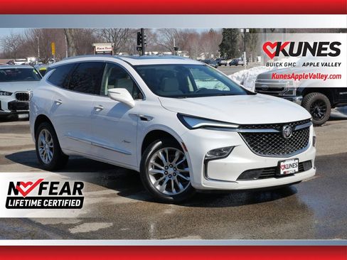 Used 2022 Buick Enclave Avenir w/ Avenir Technology Package image 1