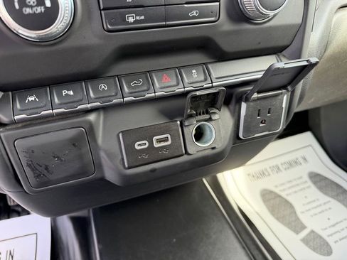 Used 2023 GMC Sierra 1500 Pro w/ Pro Value Package AWD/4WD image 29