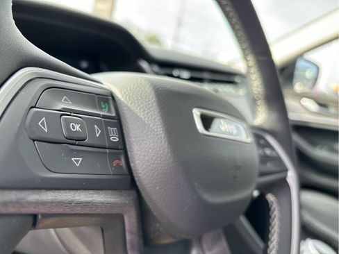 Used 2023 Jeep Grand Cherokee Limited image 11