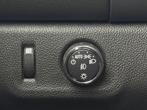 Used 2016 GMC Canyon SLT w/ Driver Alert Package image 5