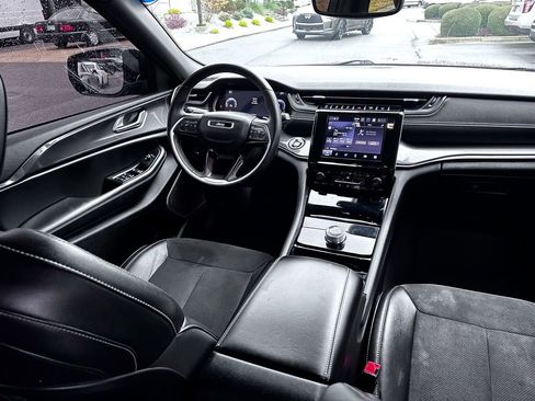 Used 2021 Jeep Grand Cherokee L Laredo image 36