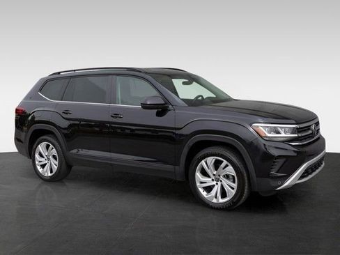 Used 2021 Volkswagen Atlas SE image 12