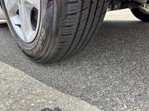 Used 2024 Chevrolet Malibu LT image 9