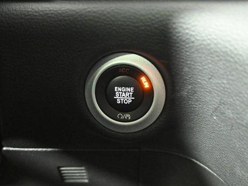 Used 2022 Chrysler Pacifica Touring-L w/ S Appearance Package image 34