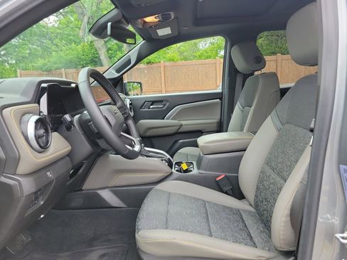 Certified 2024 Chevrolet Colorado ZR2 w/ Technology Package AWD/4WD image 20