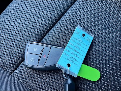 Used 2026 GMC Canyon Elevation RWD image 31