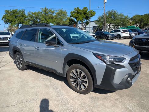 Used 2024 Subaru Outback Limited AWD/4WD image 2