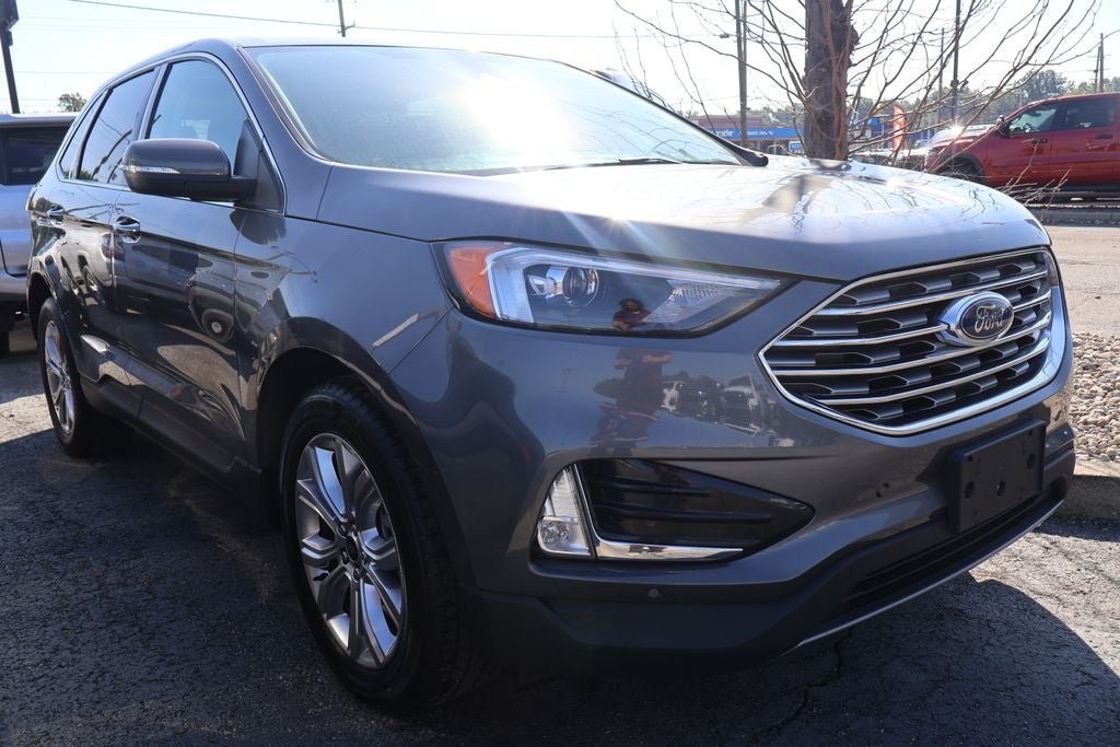Used 2024 Ford Edge Titanium AWD/4WD image 2