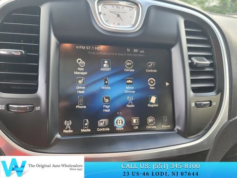 Used 2016 Chrysler 300 Limited AWD/4WD image 22