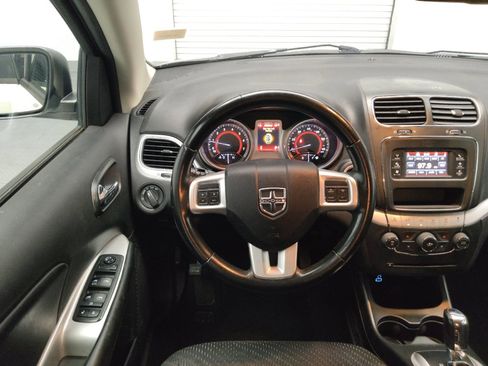 Used 2018 Dodge Journey SE w/ Popular Equipment Group FWD image 22