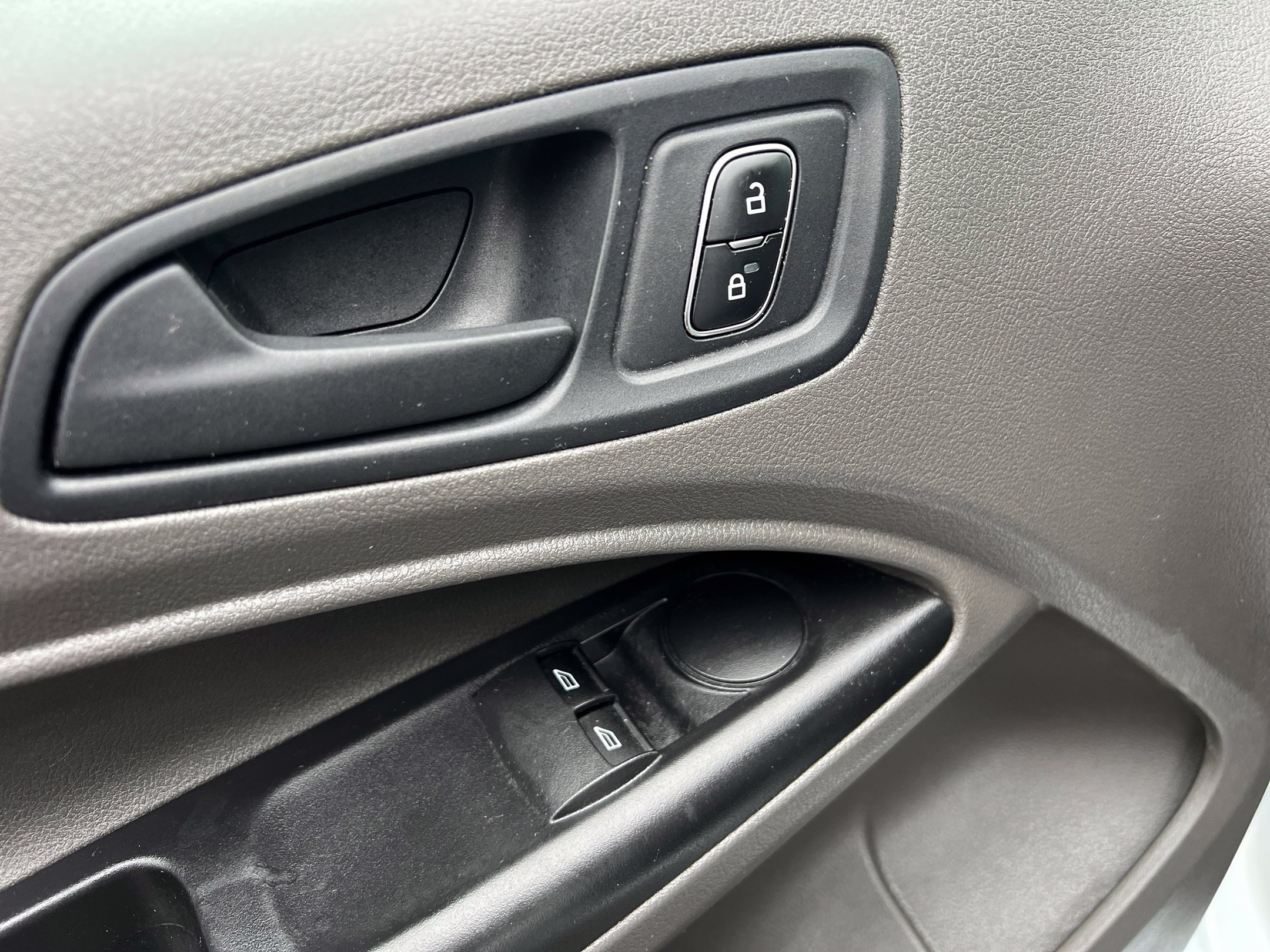 Used 2019 Ford Transit Connect XL FWD image 14