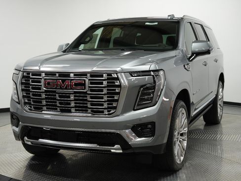New 2026 GMC Yukon Denali AWD/4WD image 3