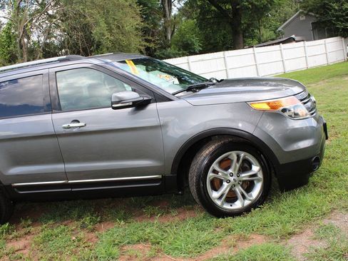 Used 2014 Ford Explorer Limited AWD/4WD image 4