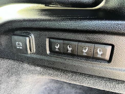Used 2021 Jeep Grand Cherokee L Overland w/ Luxury Tech Group IV AWD/4WD image 50