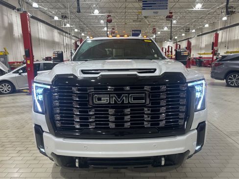 Used 2025 GMC Sierra 2500 Denali Ultimate AWD/4WD image 37