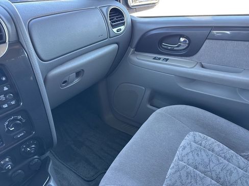 Used 2003 GMC Envoy SLE image 30