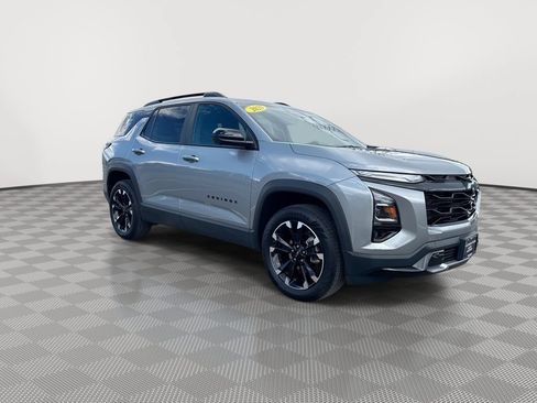 Used 2025 Chevrolet Equinox RS w/ Safety and Technology Package FWD image 2
