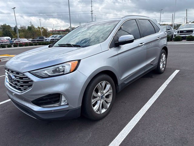 Used 2020 Ford Edge Titanium FWD image 3