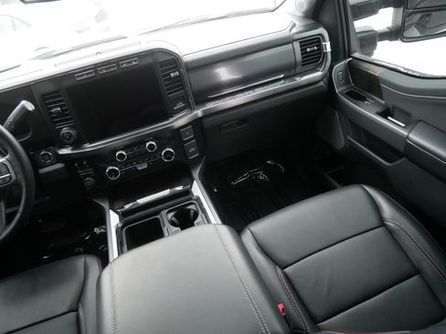 Used 2024 Ford F350 Lariat w/ Lariat Ultimate Package image 11