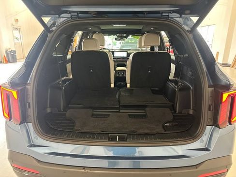 Used 2025 Kia Sorento SX Prestige AWD/4WD image 29