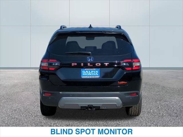 New 2026 Honda Pilot TrailSport image 8