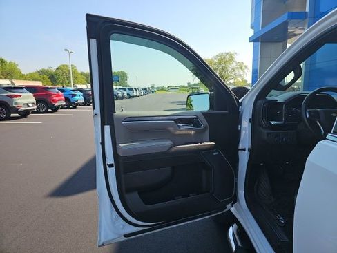 Used 2024 Chevrolet Silverado 1500 LTZ image 14