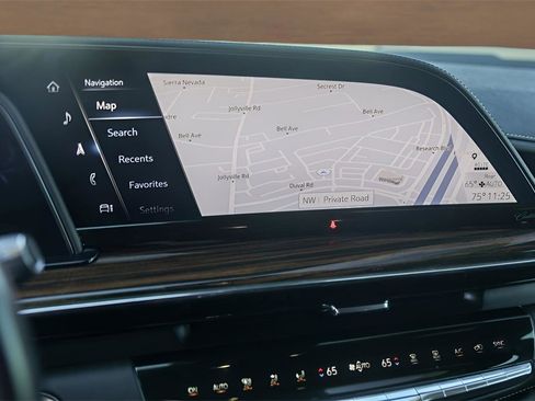 Used 2023 Cadillac Escalade Premium Luxury image 16