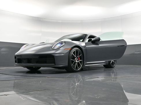 New 2026 Porsche 911 Carrera 4S image 37