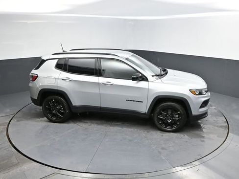 New 2026 Jeep Compass Latitude AWD/4WD image 37