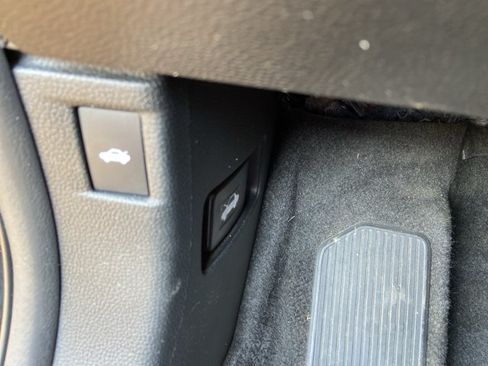 Used 2023 Honda Accord EX image 43