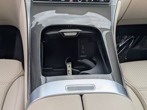 Used 2023 Mercedes-Benz GLC 300 4MATIC image 21