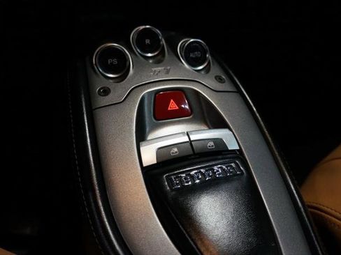 Used 2011 Ferrari 458 Italia Coupe image 19