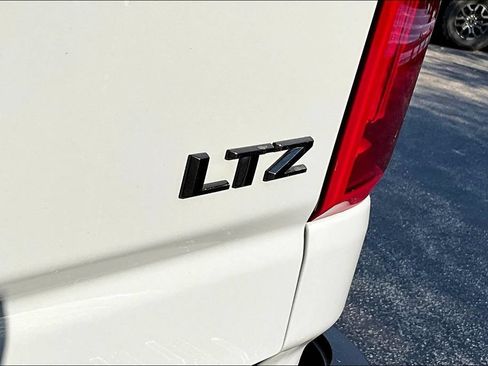 Used 2024 Chevrolet Silverado 3500 LTZ w/ LTZ Plus Package AWD/4WD image 29