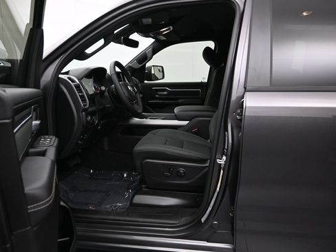 New 2026 RAM 1500 Big Horn w/ Night Edition AWD/4WD image 19