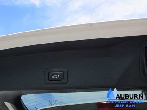 Used 2019 Subaru Ascent Limited image 7