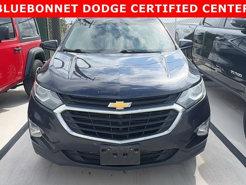Used 2020 Chevrolet Equinox LT FWD image 2