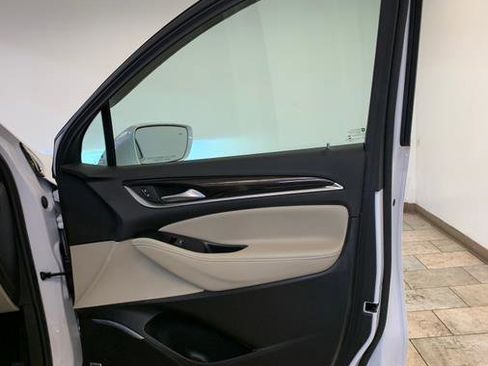 Used 2020 Buick Enclave Premium w/ Sun and Sites Package image 60