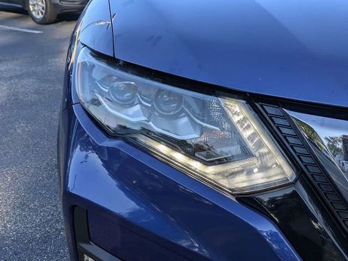 Used 2017 Nissan Rogue SL w/ SL Premium Package AWD/4WD image 9