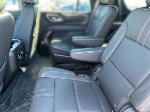 Used 2021 Chevrolet Tahoe RST w/ Luxury Package image 27