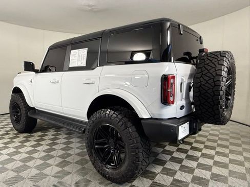 Used 2025 Ford Bronco Outer Banks AWD/4WD image 4