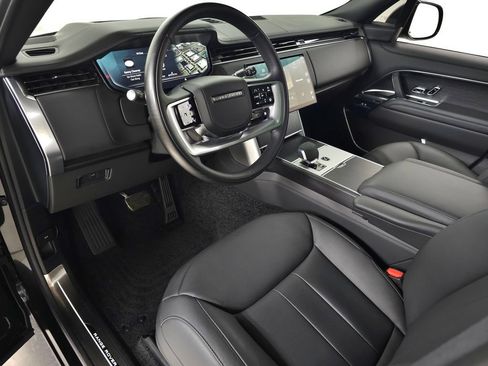Certified 2026 Land Rover Range Rover SE AWD/4WD image 17
