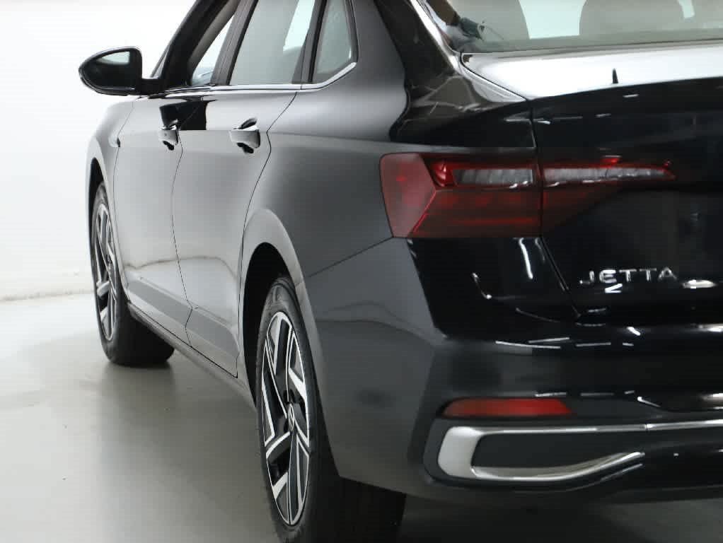 Used 2024 Volkswagen Jetta SEL FWD image 40