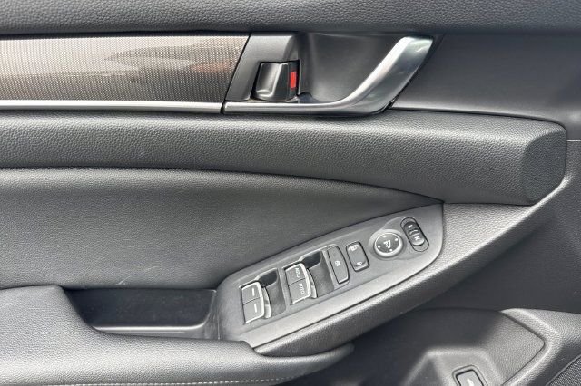 Used 2019 Honda Accord Sport image 12